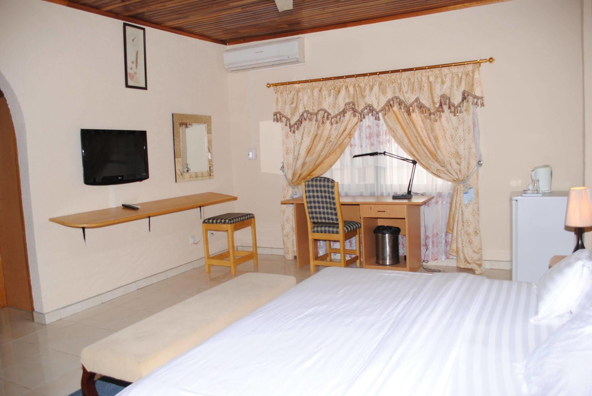 Eusbett Hotel Sunyani Exterior photo